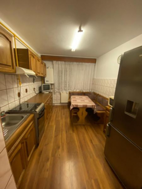 Apartament 4camere Lupeni